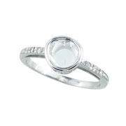 Photo:18K White Gold Impressive Diamond solitaire ring